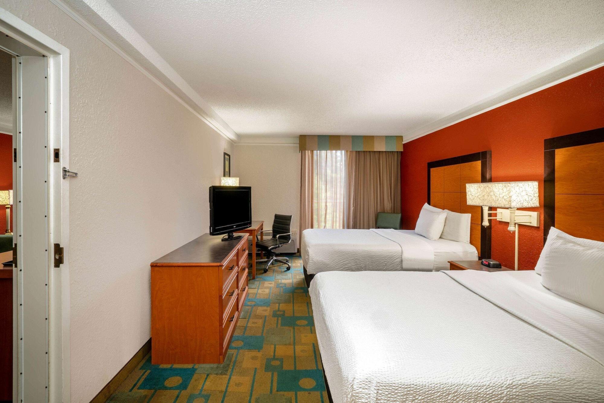 La Quinta By Wyndham Nashville Airport/Opryland Exterior photo